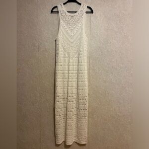 Cotton Croshet Maxi Dress. Ivory. Size on tag XL, but in real is smaller.